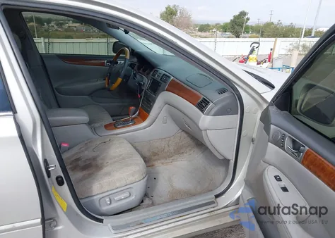 2005 Lexus Es 330 z USA, uszkodzony, nr VIN JTHBA30G255066045